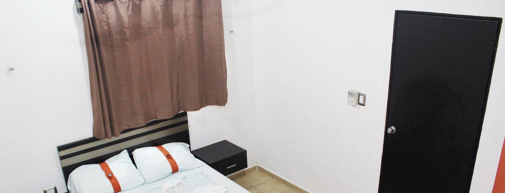 Gayser Apartamentos Валядолид Екстериор снимка