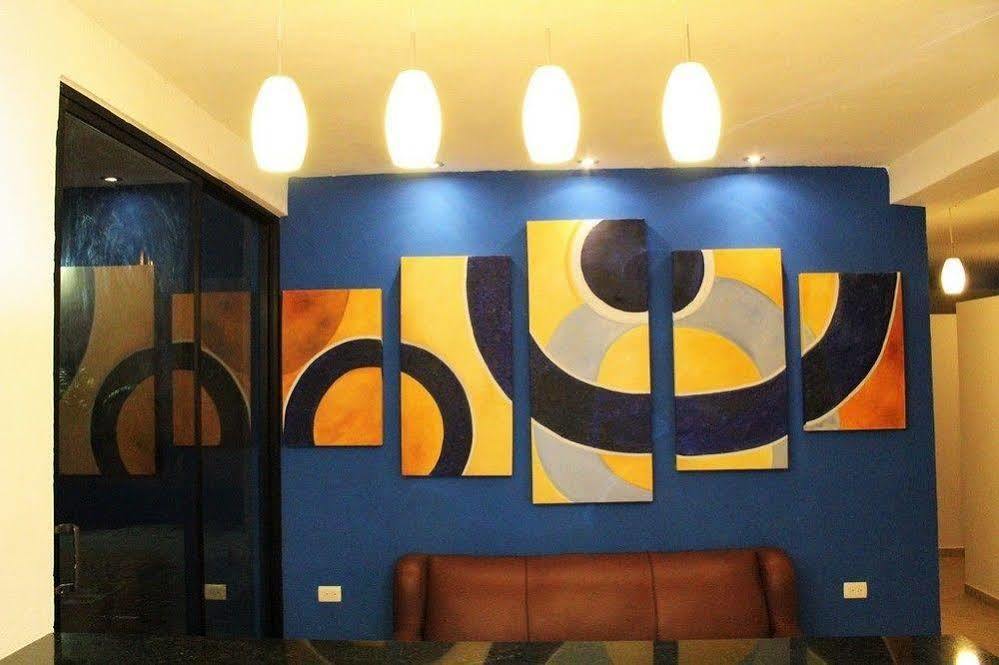 Gayser Apartamentos Валядолид Екстериор снимка